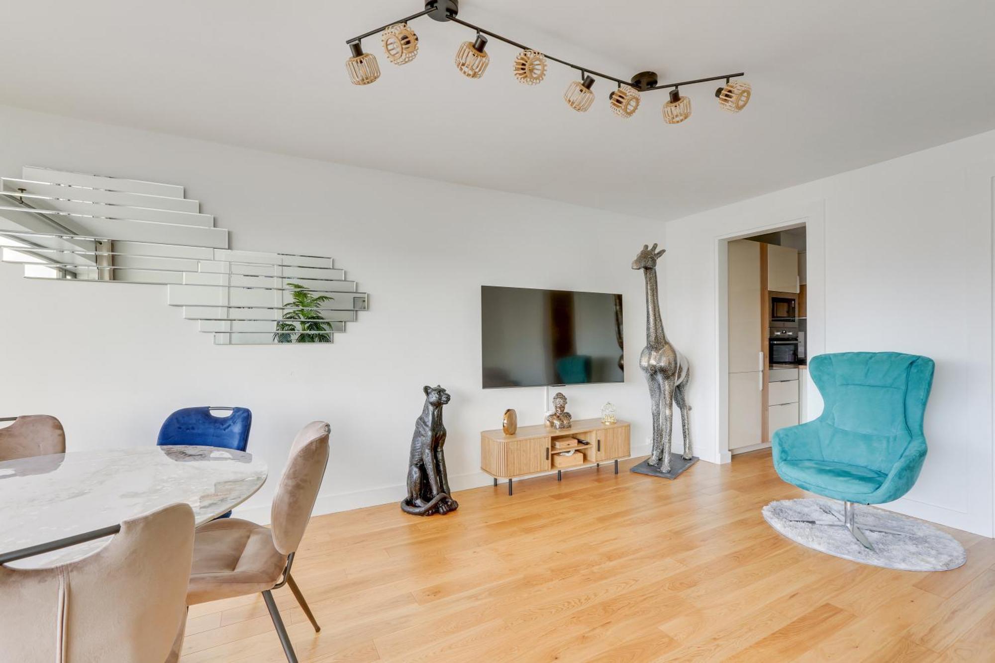 Paris Luxury Apartment 75M2 With Eiffel Tower View, 1 Min Metro, Parking Exteriér fotografie